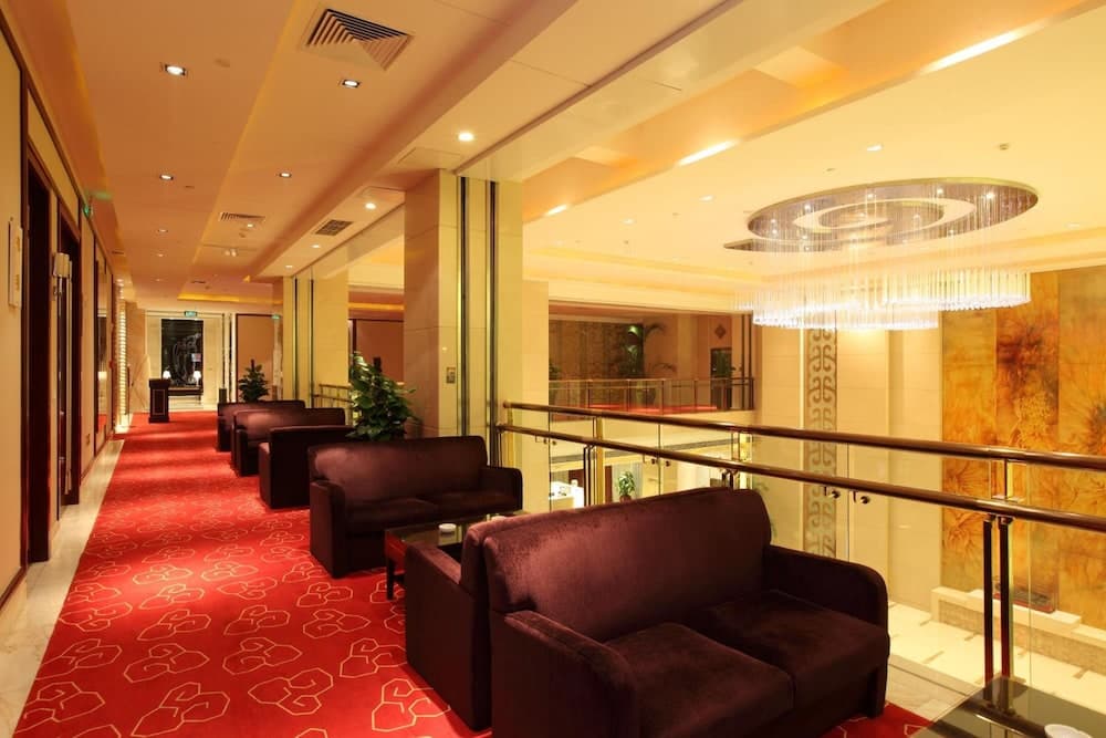 Nanjing New Century Hotel