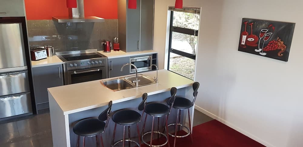 De Vine Martinborough 14 Cologne St