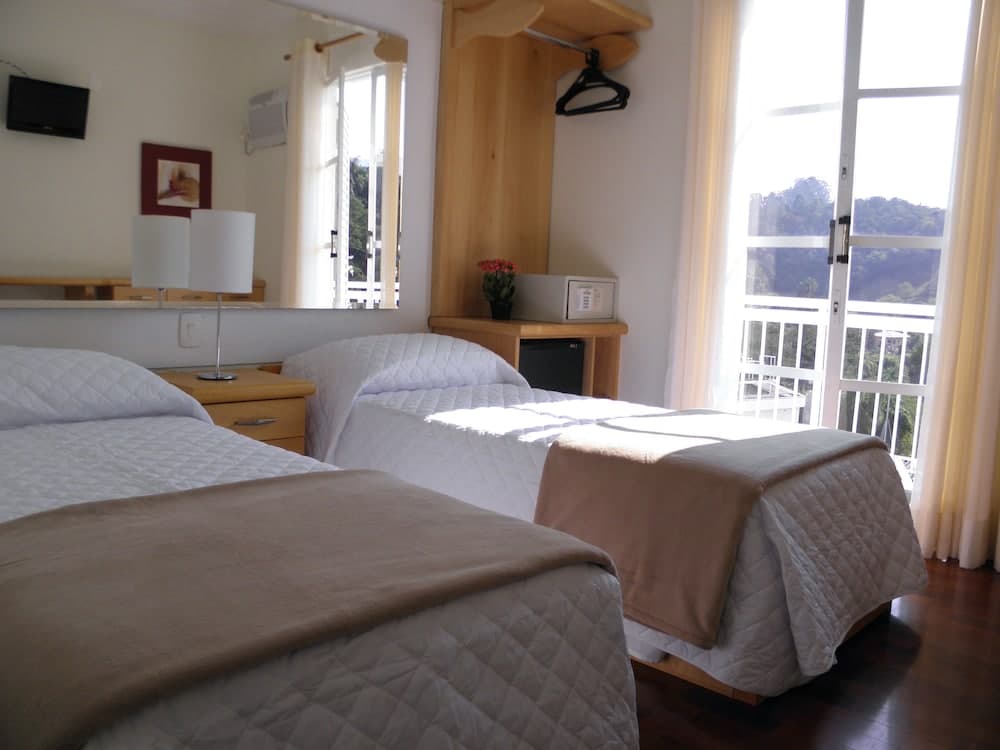 El Shadai Park Hotel