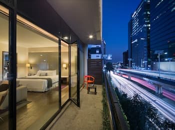 Las Suites Campos Eliseos