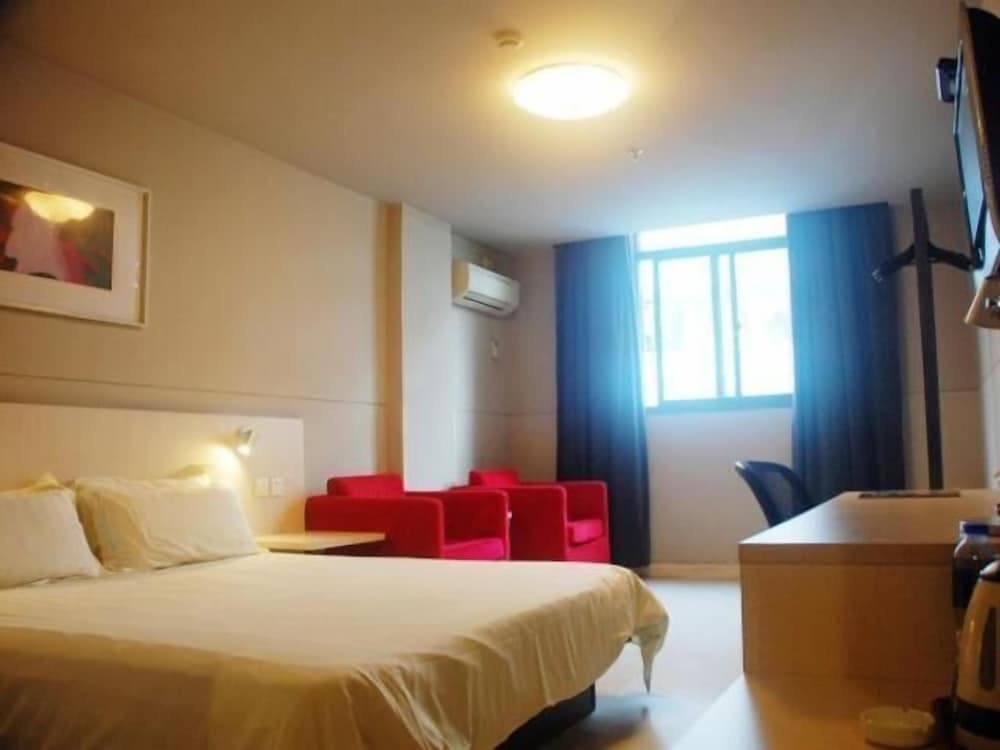 Jinjiang Inn Kunshan Train Station