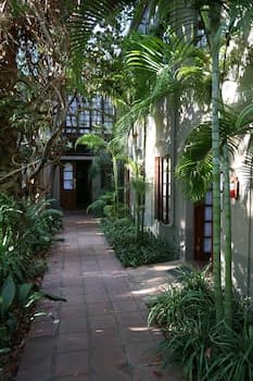 Le Must River Residence