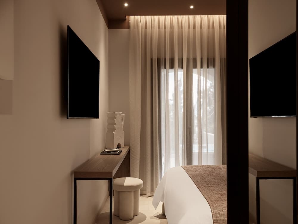 NAUMA PAROS Design Boutique Hotel-Adults Only