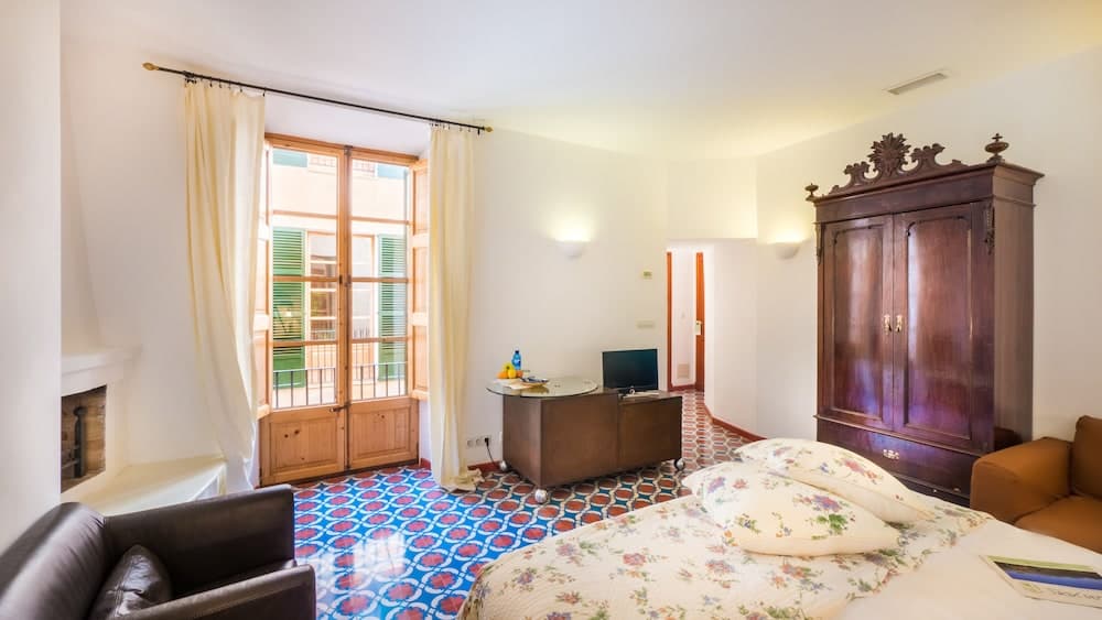 Ca's Xorc Luxury Retreat- Adults Only