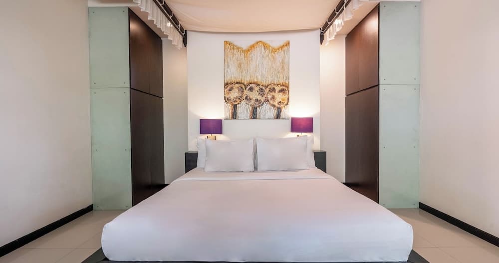 Swiss-Belcourt Sunset