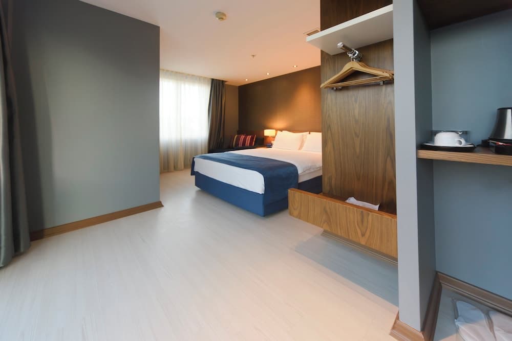 Holiday Inn Express Istanbul Altunizade by IHG