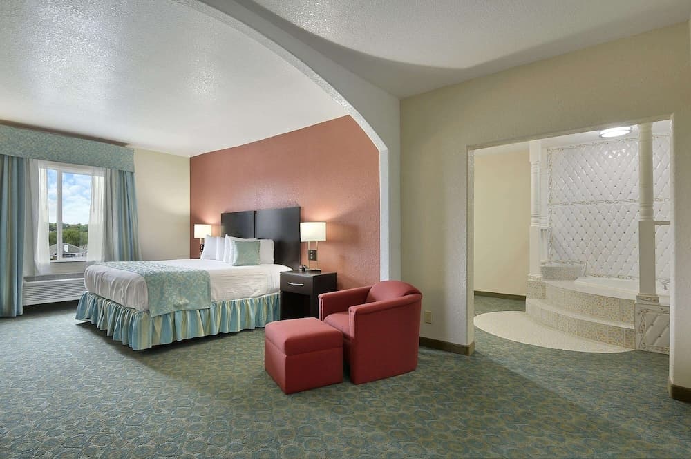 Ramada by Wyndham South Waco