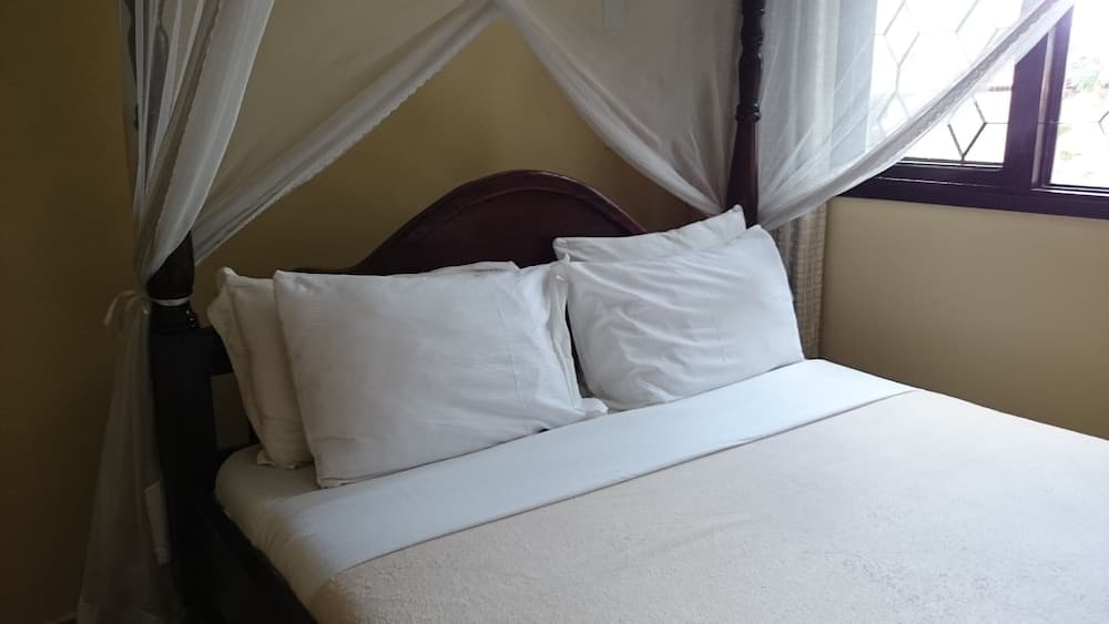 Transit Airport Bed & Breakfast