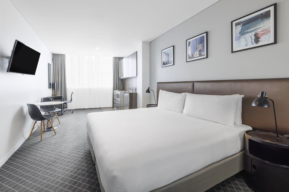 Holiday Inn & Suites Sydney Bondi Junction by IHG