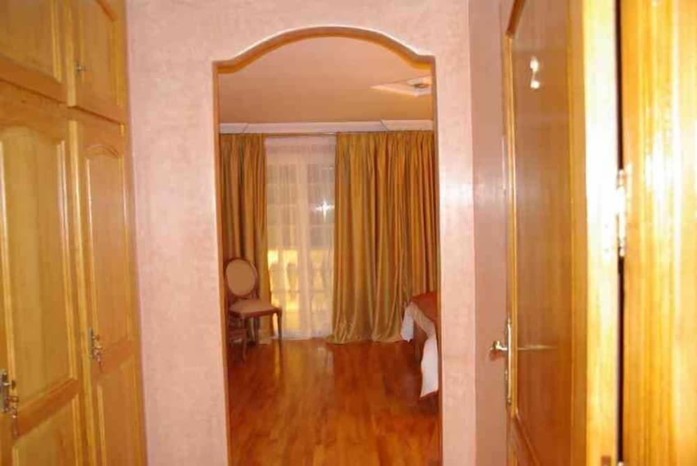 Le Palais des Cerisiers