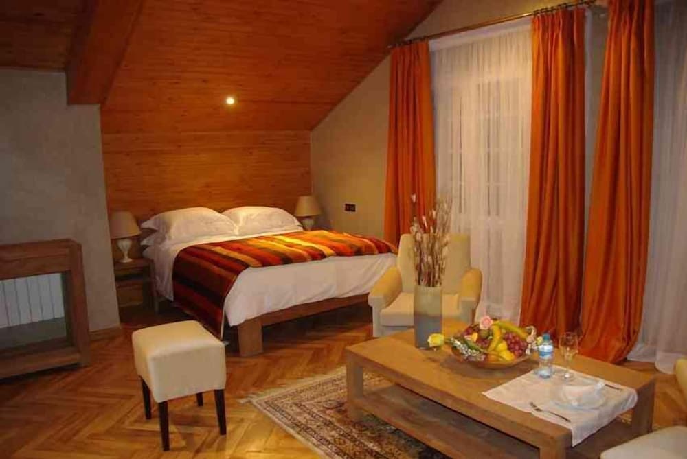 Le Palais des Cerisiers