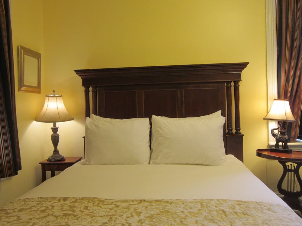 Chipman Hill Suites on Sydney