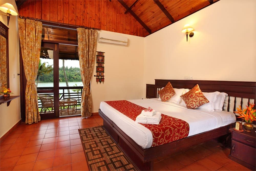 Fragrant Nature Backwater Resort & Ayurveda Spa