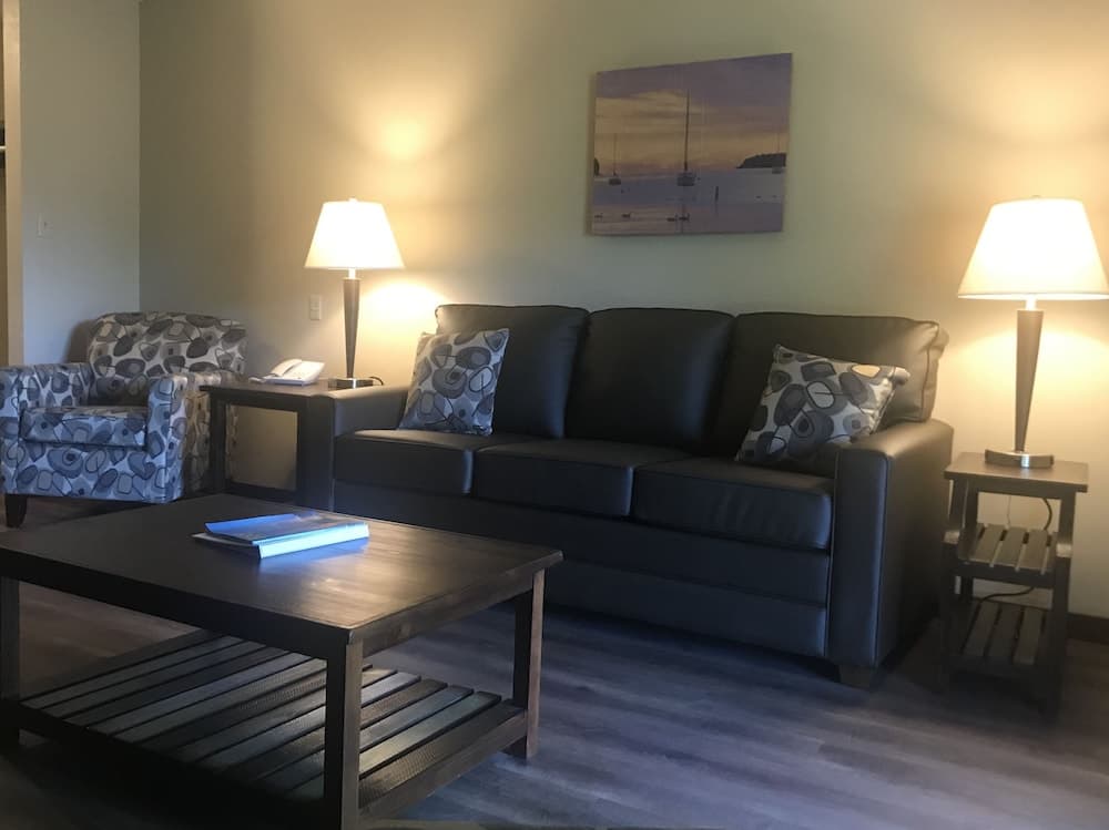 Parkwood Lodge - Door County