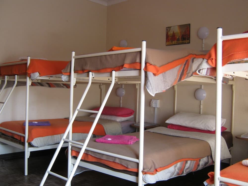 Terrylin Backpackers - Adults Only
