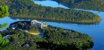 Dalat Edensee Lake Resort & Spa
