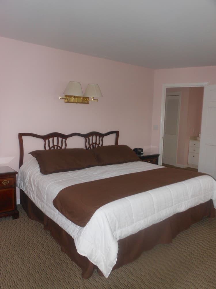 Century Suites Hotel