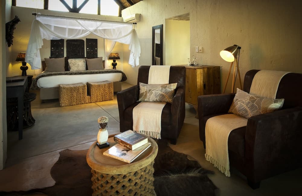 Pondoro Game Lodge  - Open to Kruger Park