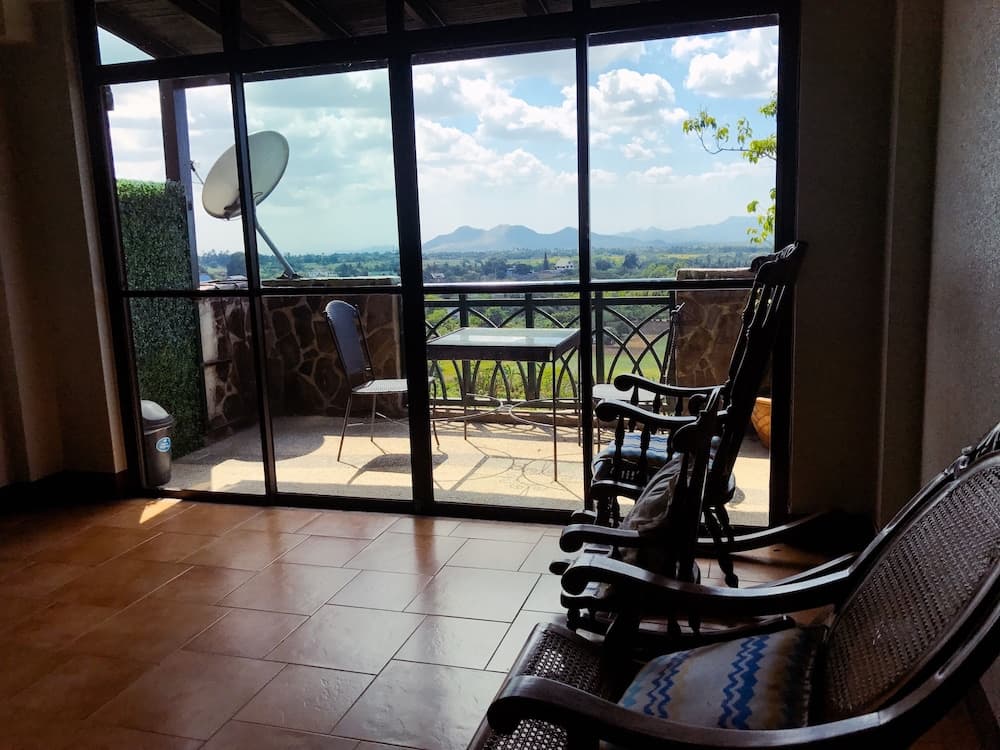 MC Mountain Home Apartelle