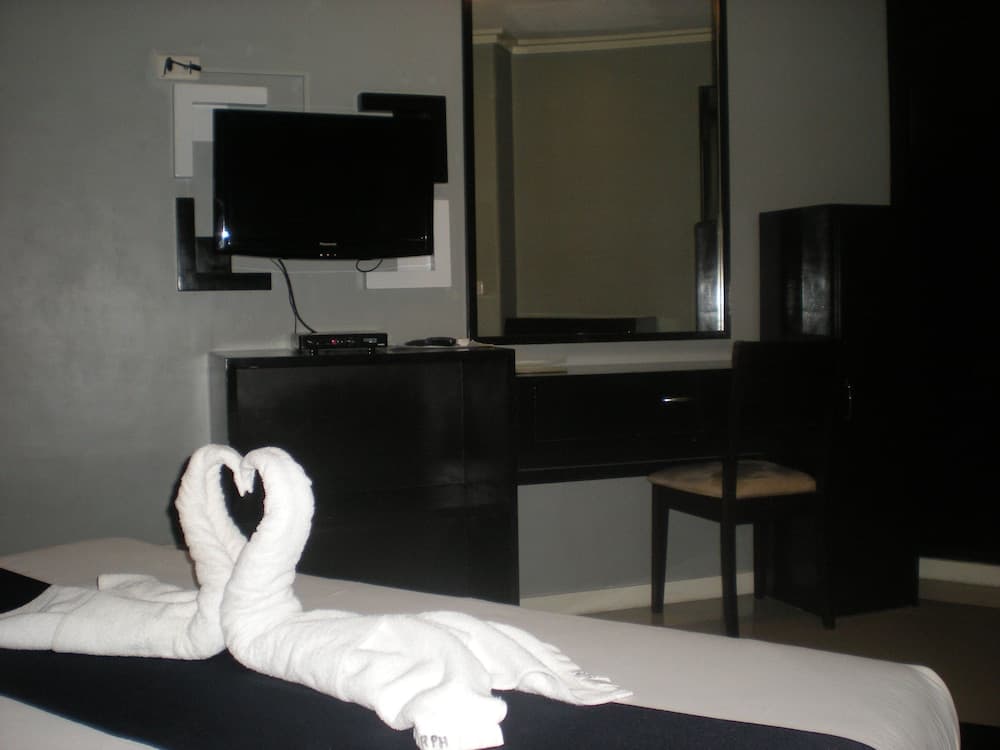 Richmond Plaza Hotel