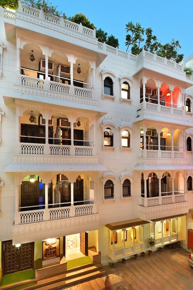 hotel image