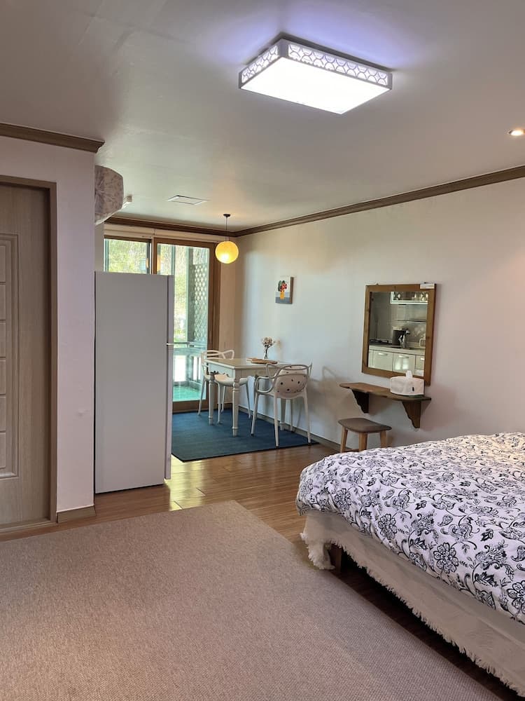 Bellus Rose Pension Hotel