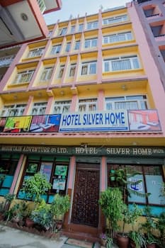 Hotel Silver Home - Hostel