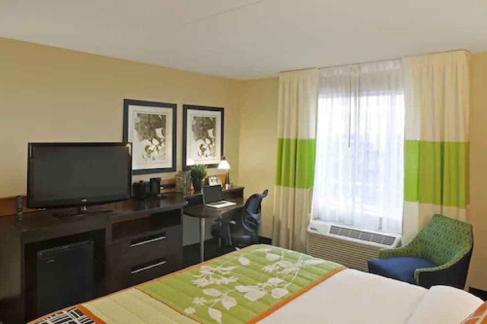 Fairfield Inn & Suites by Marriott Toronto Mississauga
