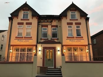 Pelham Lodge