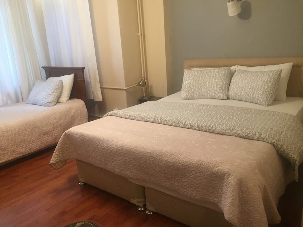 Berk Guesthouse - 'Grandma's House'