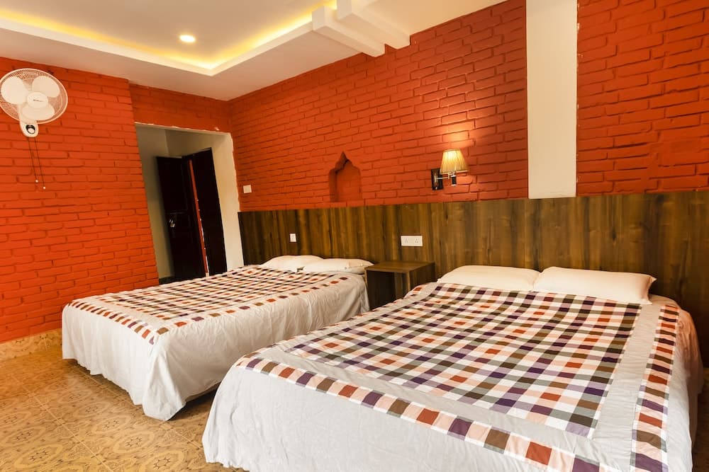 Hotel Parkside & Swimming Pool-Between Greenery and Azure ,Your Perfect Retreat