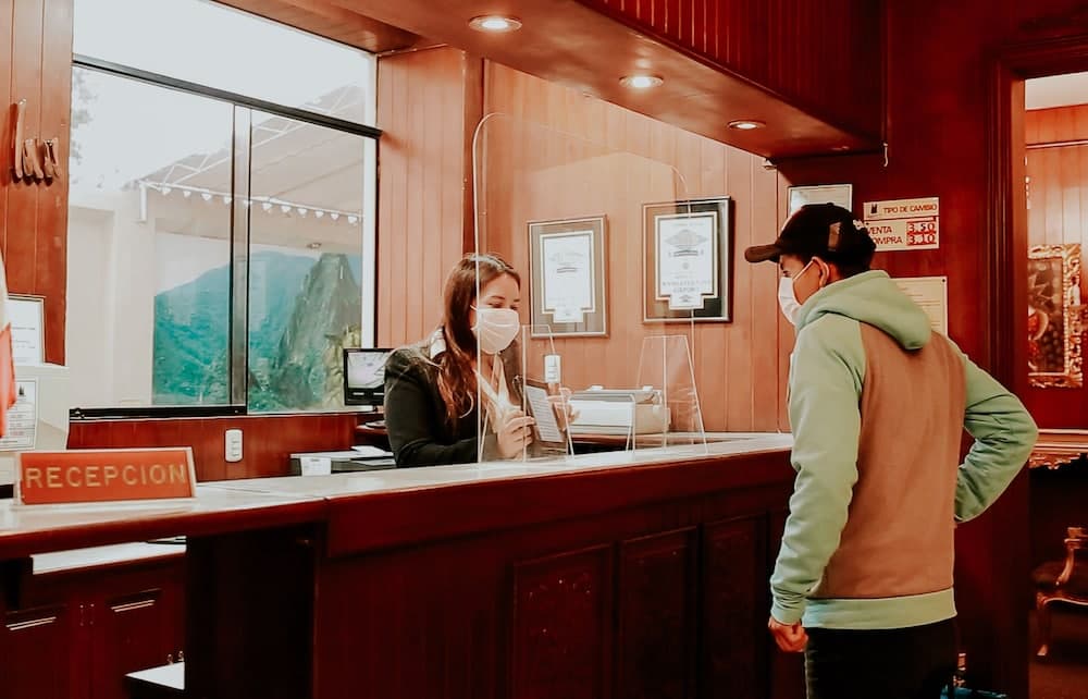 Hotel Manhattan Inn Airport