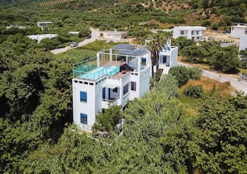 Anna Plakias Apartments