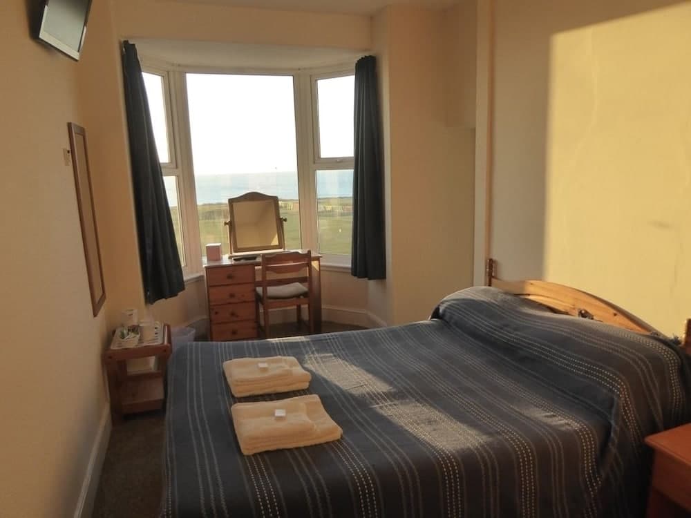 Longbeach Hotel - Adults Only