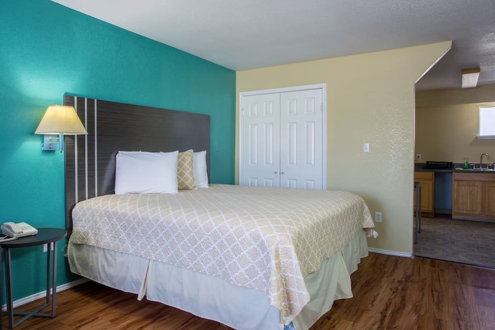 Pinn Road Inn and Suites