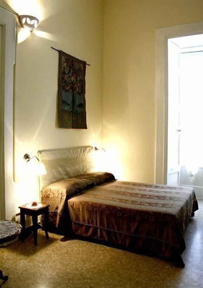 Palazzo G Belli B&B
