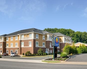 Comfort Inn & Suites Orange - Montpelier