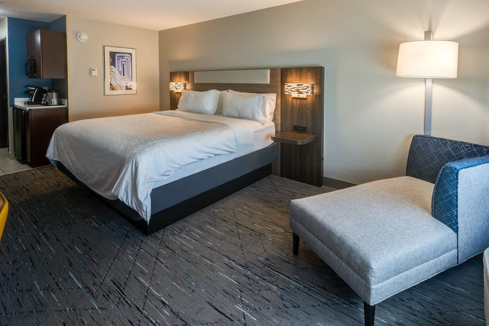 Holiday Inn Express Salinas by IHG