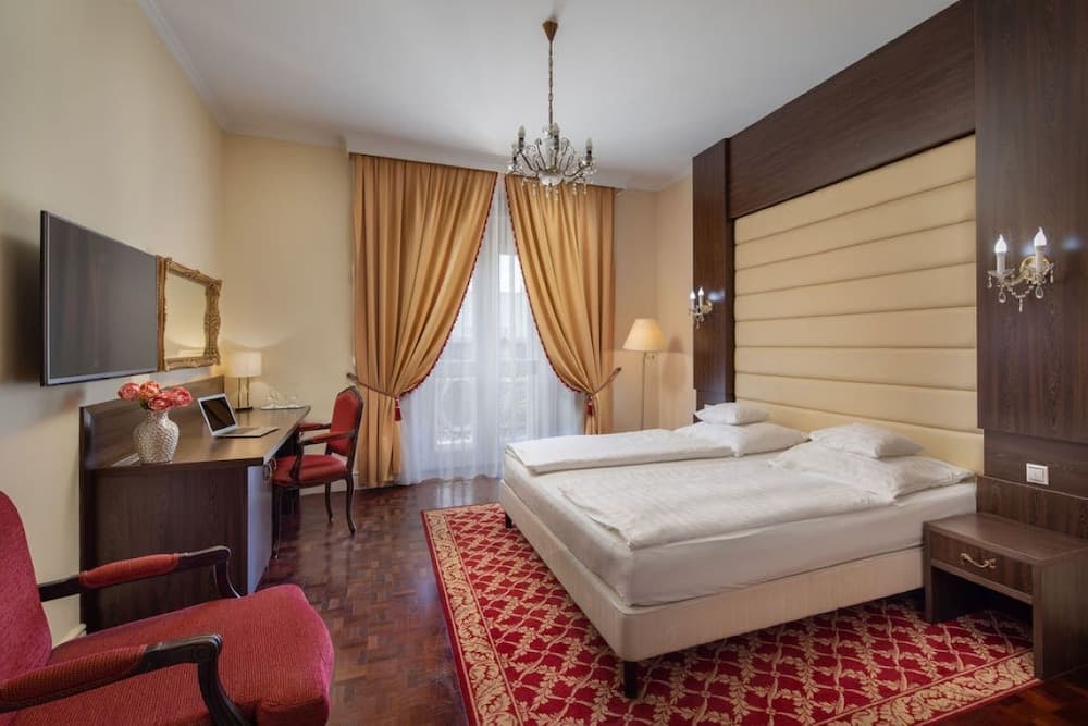 Kristály Imperial Hotel