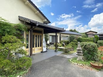 Hasuwa Inn