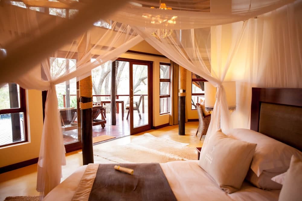 Amakhosi Safari Lodge and SPA