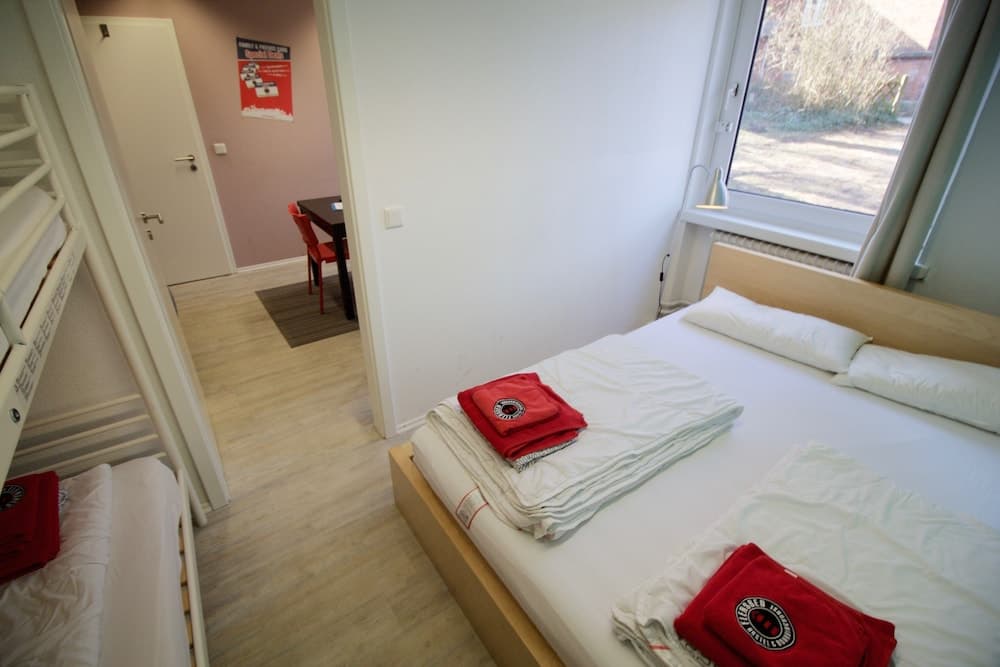 Flensbed Hotel & Hostel