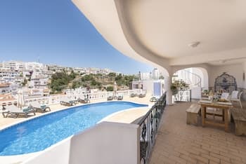 Bertolina Guest House