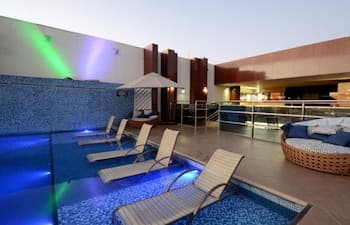 Oscar Hotel Executive