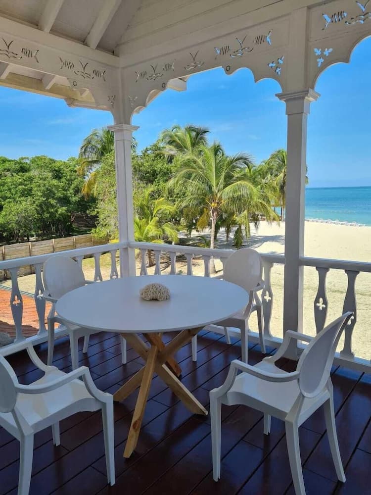 Agu Azul Beach Resort Hotel Boutique