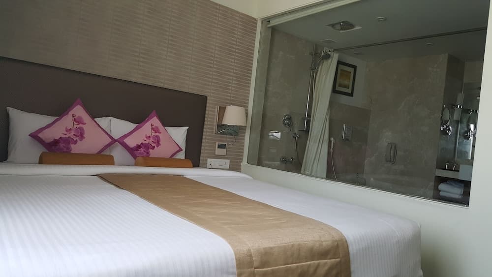 Royal Orchid Central, Vadodara