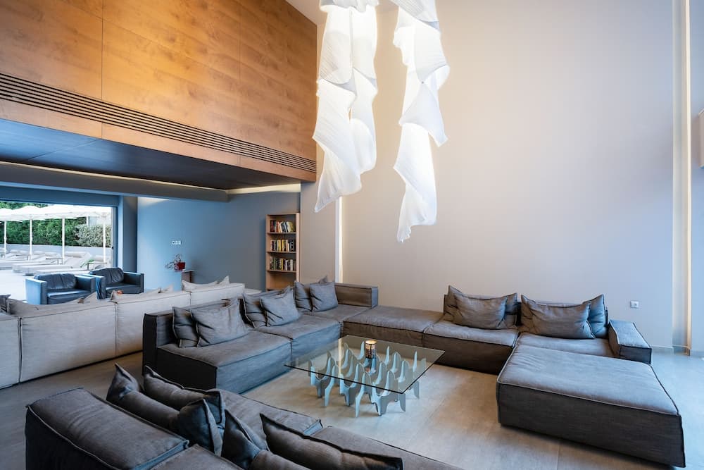 Oktober Downtown Boutique Hotel