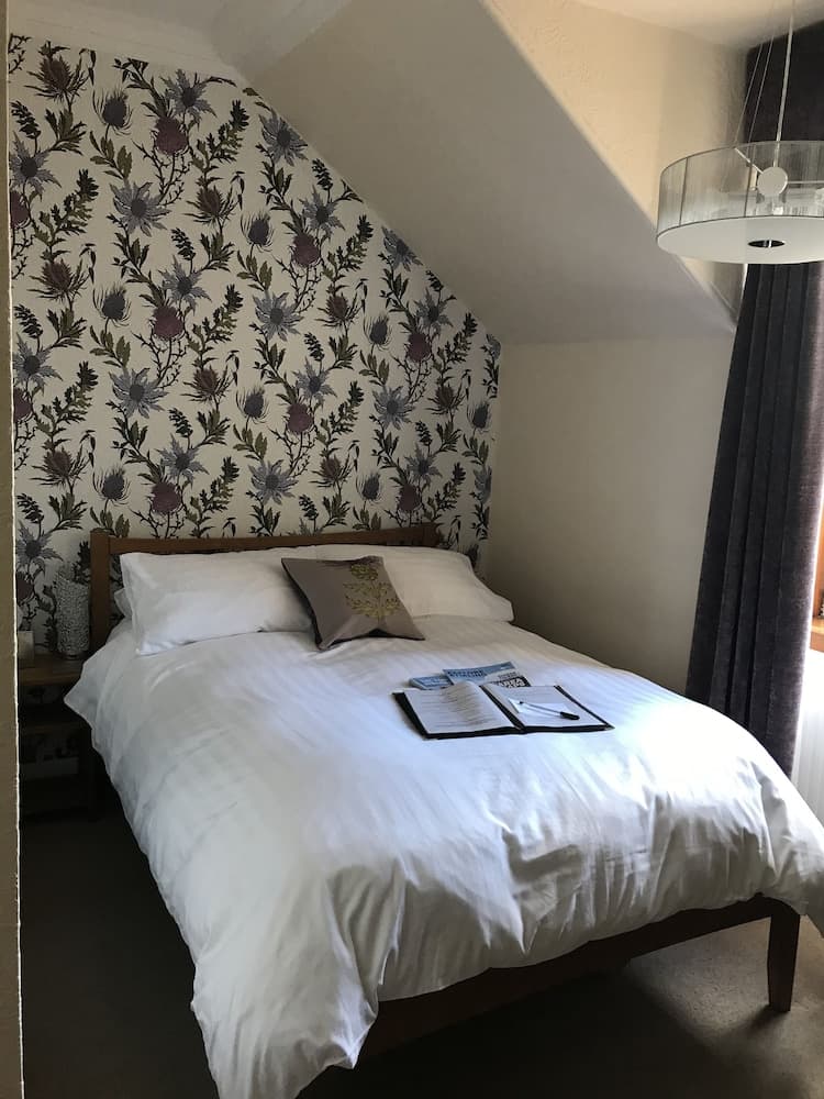 Ravenswood Guest House