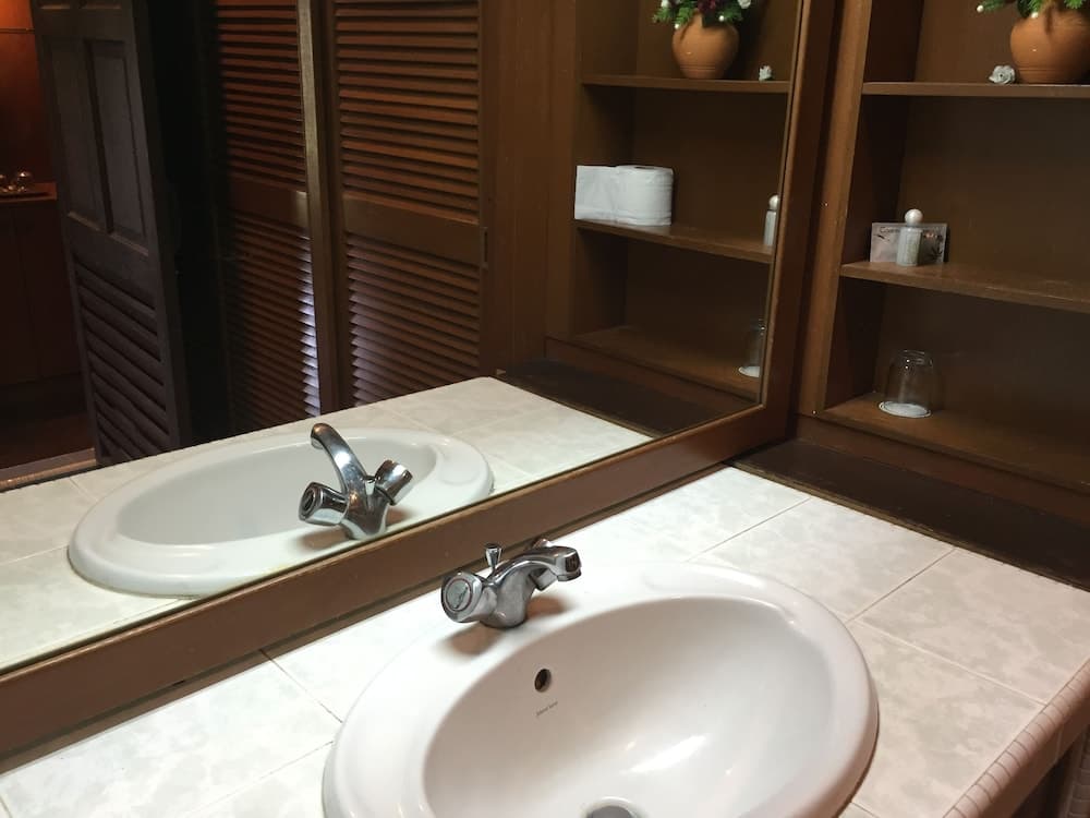 Kampung Tok Senik Resort