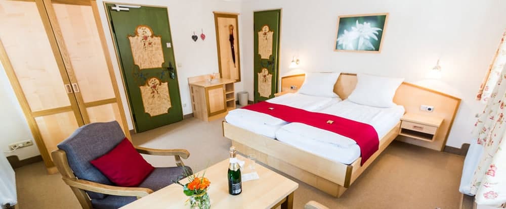 Gästehaus Enzianhof Hotel garni